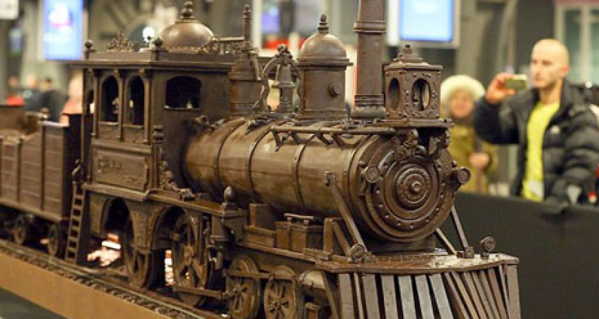 Rekor Dunia Baru: Kereta Cokelat Raksasa Karya Seniman Malta